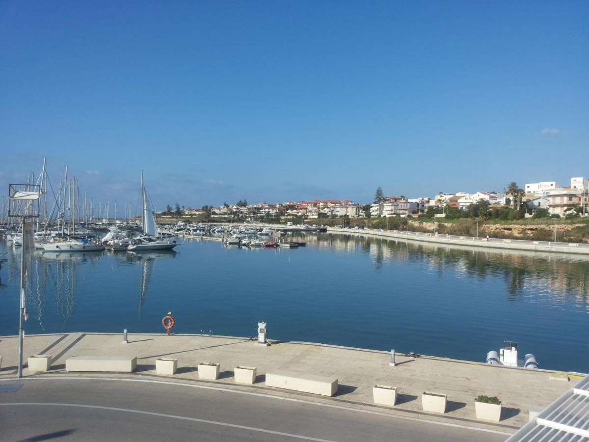 Hotel Acacia Marina Marina di Ragusa Esterno foto